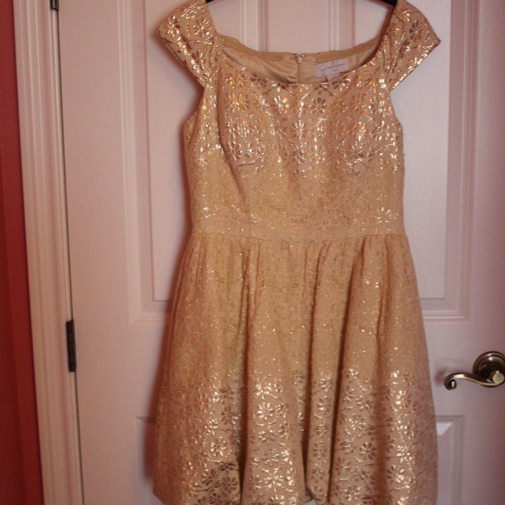 Jessica Simpson Champagne/ Gold Cocktail dress